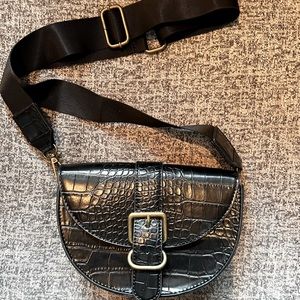 The Drop Women's Helen Saddle Crossbody Bag